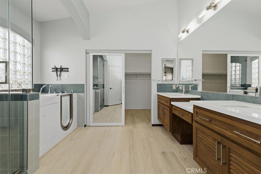 Image 39 of property listing at 13747 Robinbrook Court, Eastvale, CA 92880