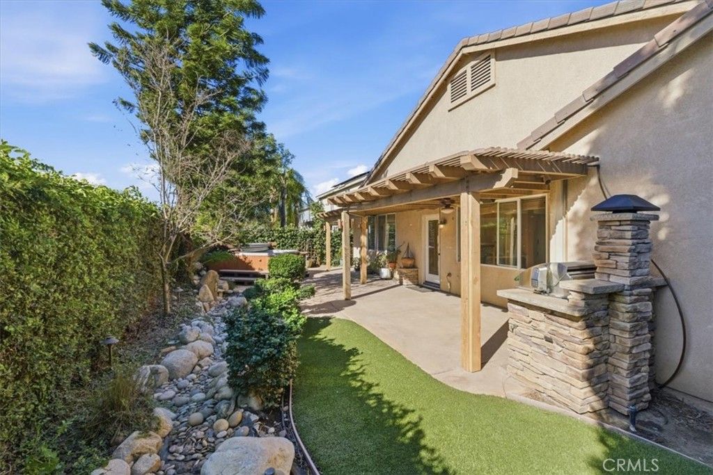 Image 45 of property listing at 13747 Robinbrook Court, Eastvale, CA 92880