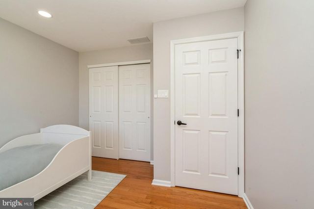 32 MOORSGATE, Hightstown, NJ 08520