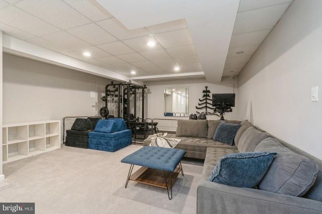 32 MOORSGATE, Hightstown, NJ 08520
