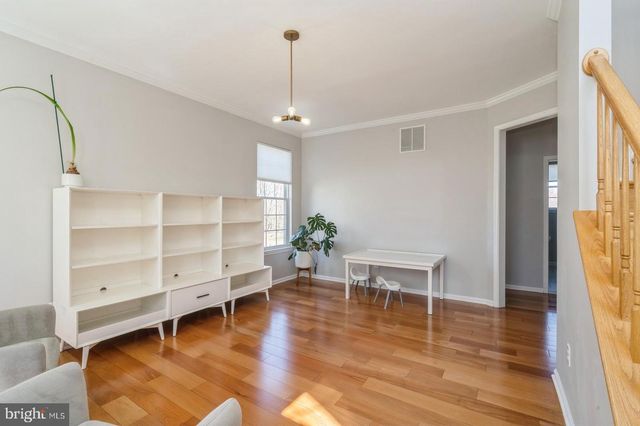 32 MOORSGATE, Hightstown, NJ 08520