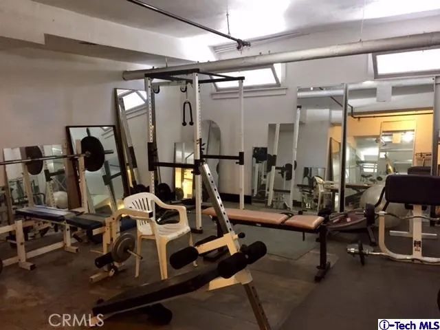 2121 James M Wood Boulevard 224, Los Angeles, CA 90006