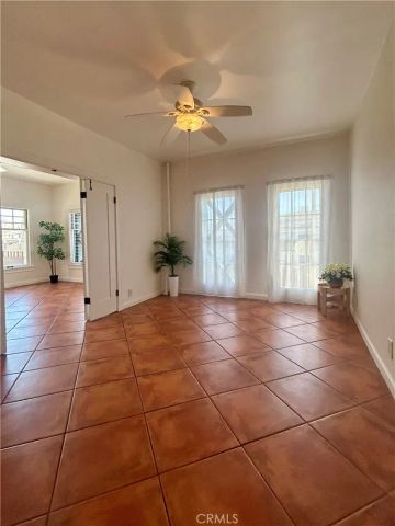 2121 James M Wood Boulevard 224, Los Angeles, CA 90006