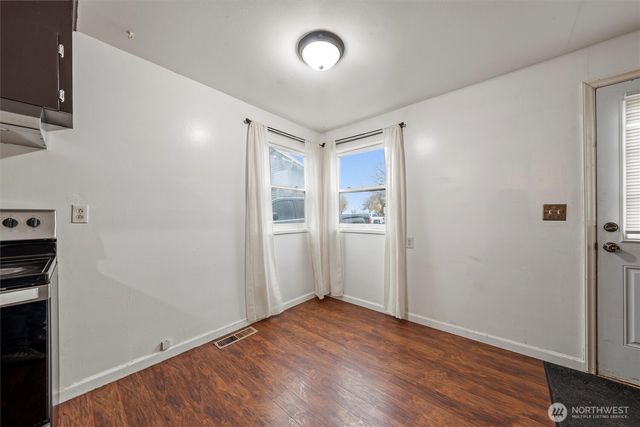 705 W 9th Street, Warden, WA 98857