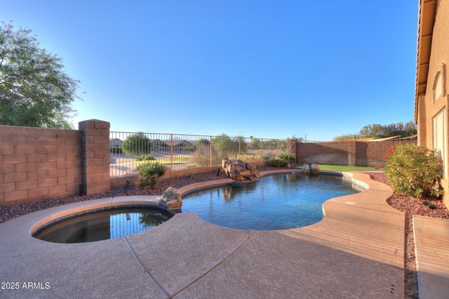21532 N BACKUS Drive, Maricopa, AZ 85138