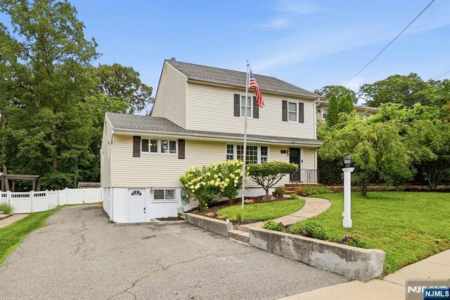 93 Yawpo Avenue, Oakland, NJ 07436