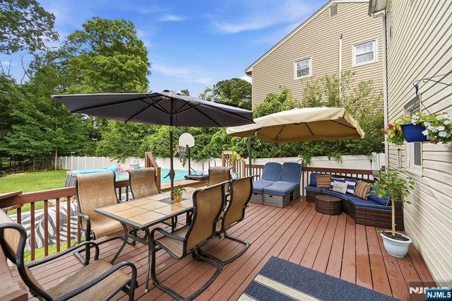 93 Yawpo Avenue, Oakland, NJ 07436