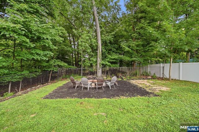 93 Yawpo Avenue, Oakland, NJ 07436