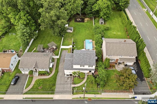 93 Yawpo Avenue, Oakland, NJ 07436