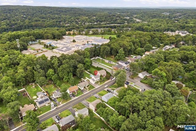 93 Yawpo Avenue, Oakland, NJ 07436