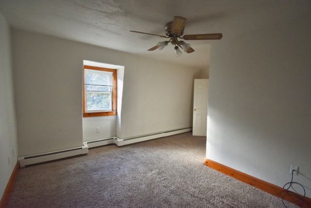 37 Railroad Ave 8, Beverly, MA 01915