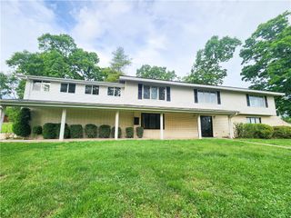 15043 Dutchmans Drive, Rogers, AR 72756