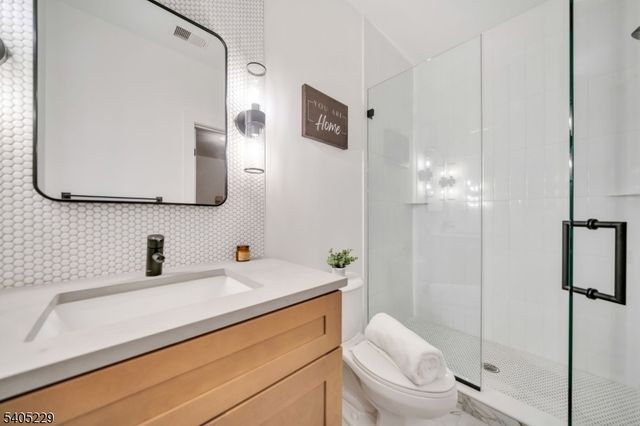 20 Encampment Ct U 312, Montville Twp., NJ 07045