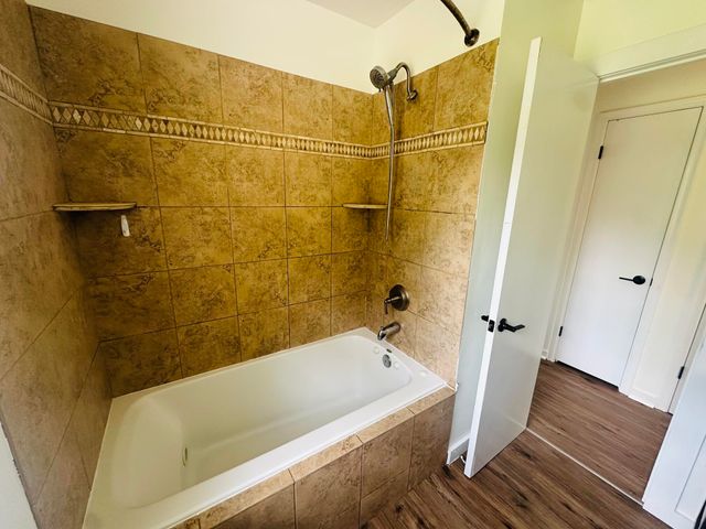 329 MOUNT VERNON Street, Council Bluffs, IA 51503