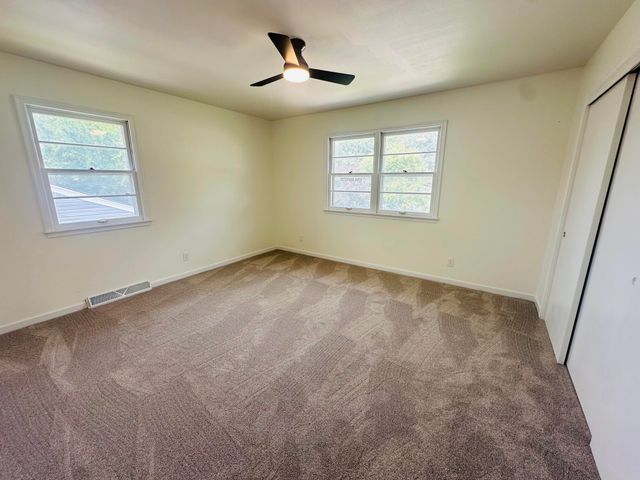329 MOUNT VERNON Street, Council Bluffs, IA 51503