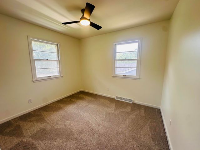 329 MOUNT VERNON Street, Council Bluffs, IA 51503