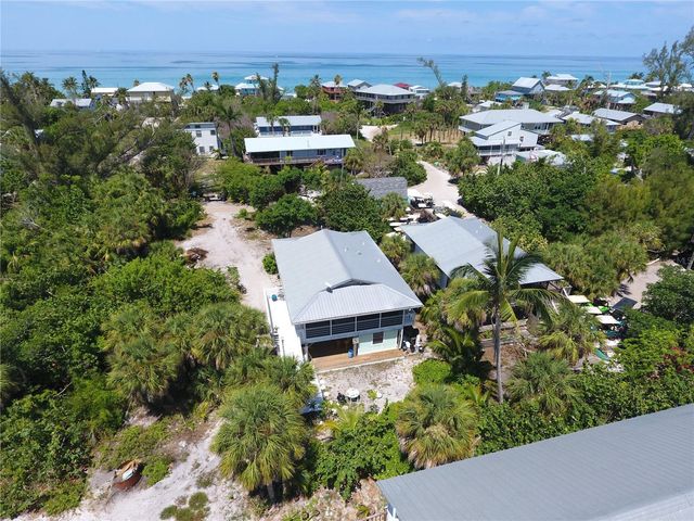 8662 GRAND AVENUE, Placida, FL 33946