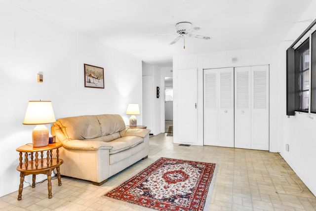 6001 Daiquiri Bay, Boynton Beach, FL 33436