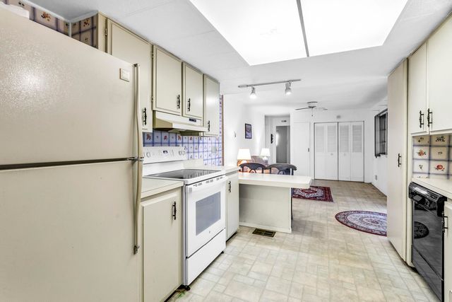 6001 Daiquiri Bay, Boynton Beach, FL 33436