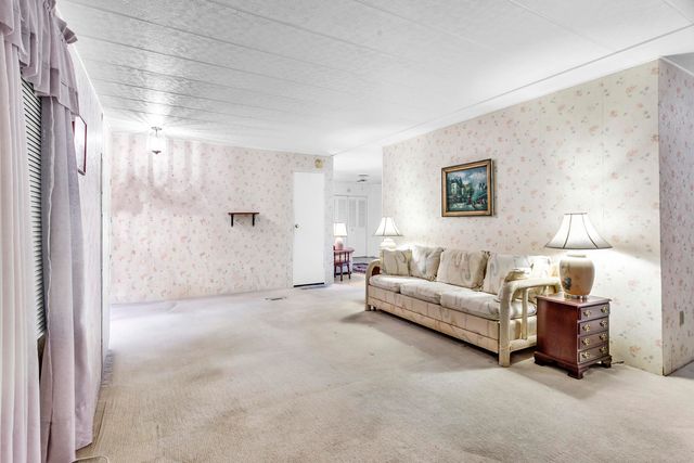 6001 Daiquiri Bay, Boynton Beach, FL 33436