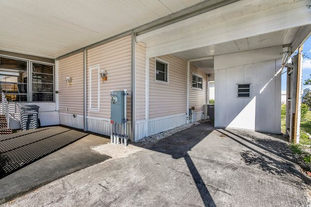 6001 Daiquiri Bay, Boynton Beach, FL 33436