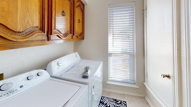 1000 Oxfordshire Drive, Carrollton, TX 75007