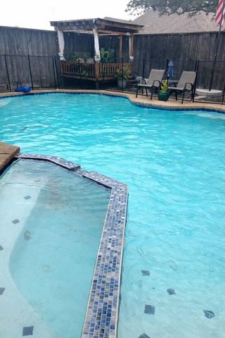 1000 Oxfordshire Drive, Carrollton, TX 75007