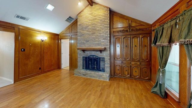 1000 Oxfordshire Drive, Carrollton, TX 75007