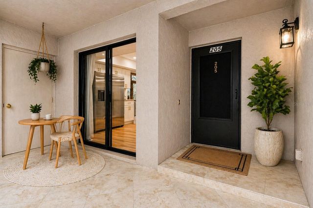 1055 KENSINGTON PARK DRIVE 205, Altamonte Springs, FL 32714