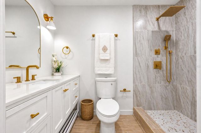 1055 KENSINGTON PARK DRIVE 205, Altamonte Springs, FL 32714