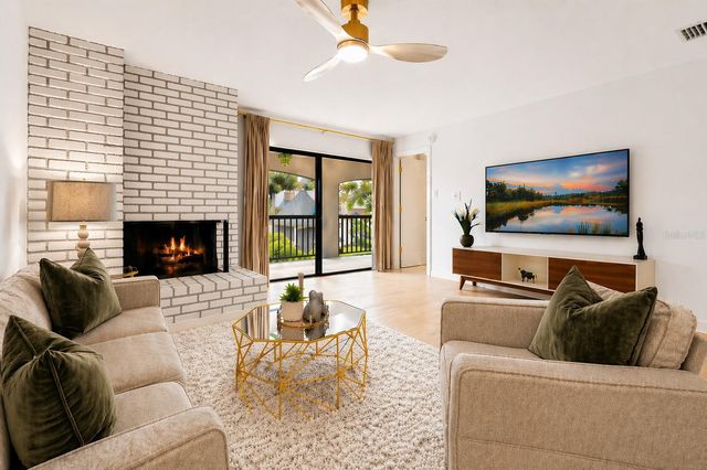 1055 KENSINGTON PARK DRIVE 205, Altamonte Springs, FL 32714