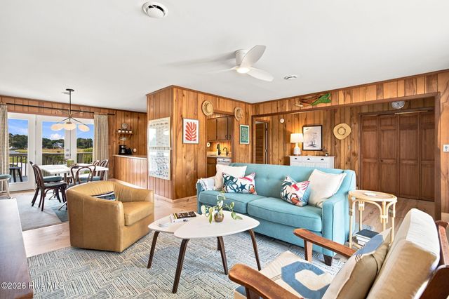 2016 W Pelican Drive, Oak Island, NC 28465