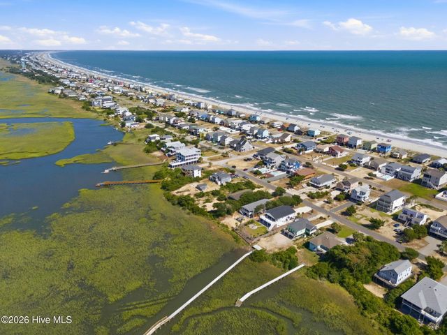 2016 W Pelican Drive, Oak Island, NC 28465