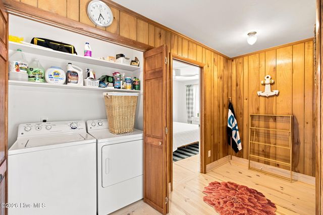 2016 W Pelican Drive, Oak Island, NC 28465