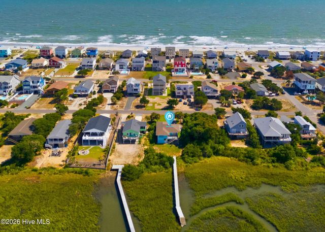 2016 W Pelican Drive, Oak Island, NC 28465