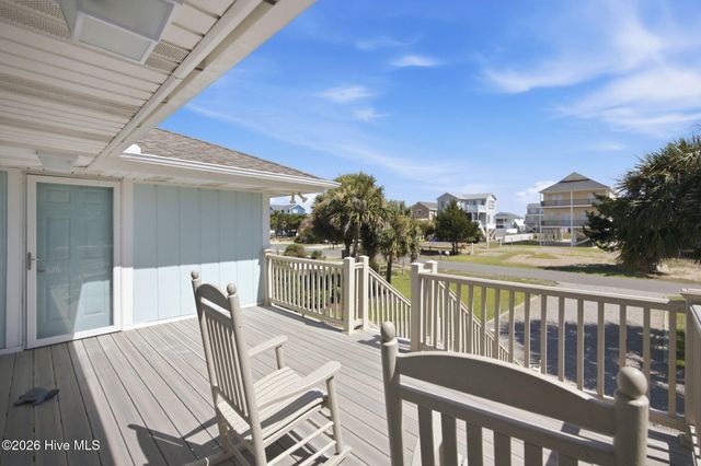 2016 W Pelican Drive, Oak Island, NC 28465
