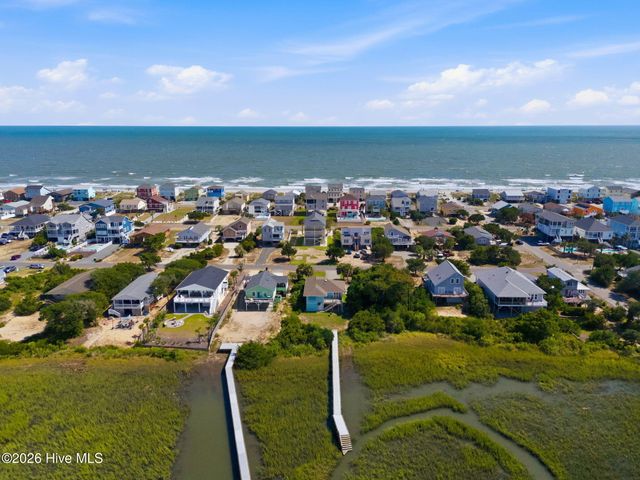 2016 W Pelican Drive, Oak Island, NC 28465