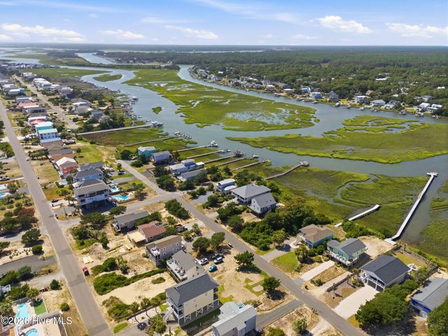2016 W Pelican Drive, Oak Island, NC 28465