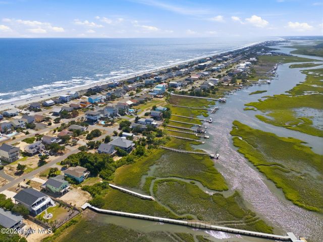 2016 W Pelican Drive, Oak Island, NC 28465
