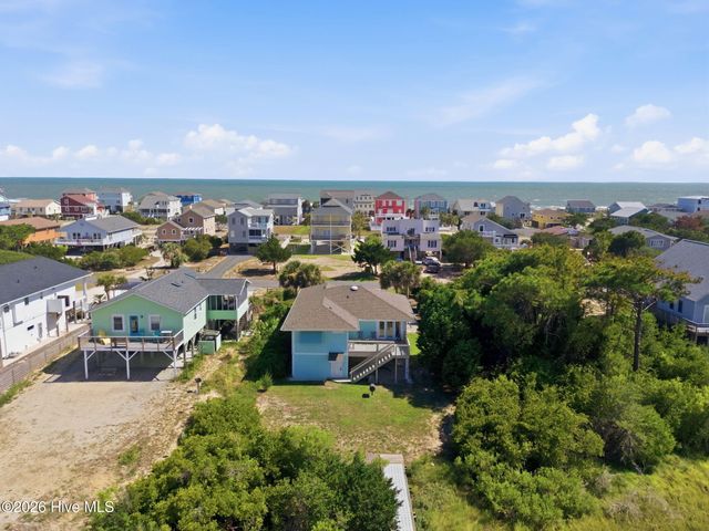 2016 W Pelican Drive, Oak Island, NC 28465