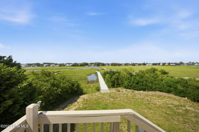 2016 W Pelican Drive, Oak Island, NC 28465