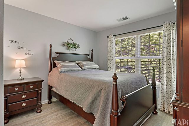 17158 W Cunningham Court, Libertyville, IL 60048