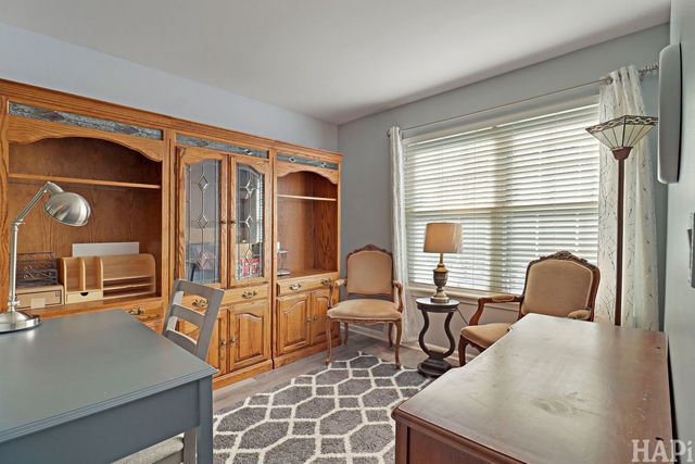 17158 W Cunningham Court, Libertyville, IL 60048