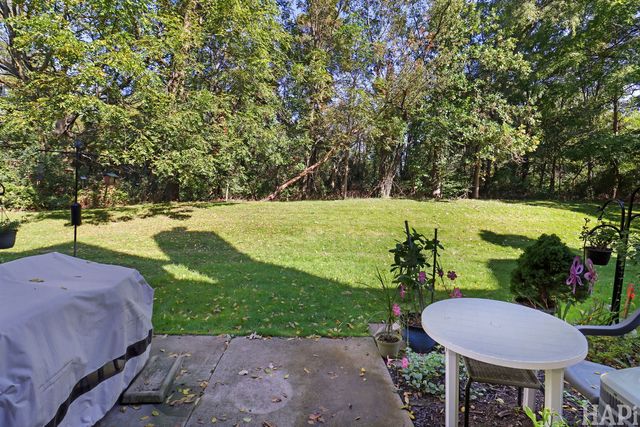 17158 W Cunningham Court, Libertyville, IL 60048