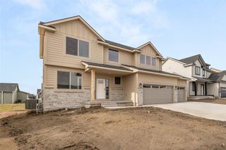 4652 177th Street, Urbandale, IA 50323