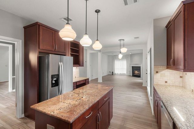 1406 Dapplegrey LN, Austin, TX 78727