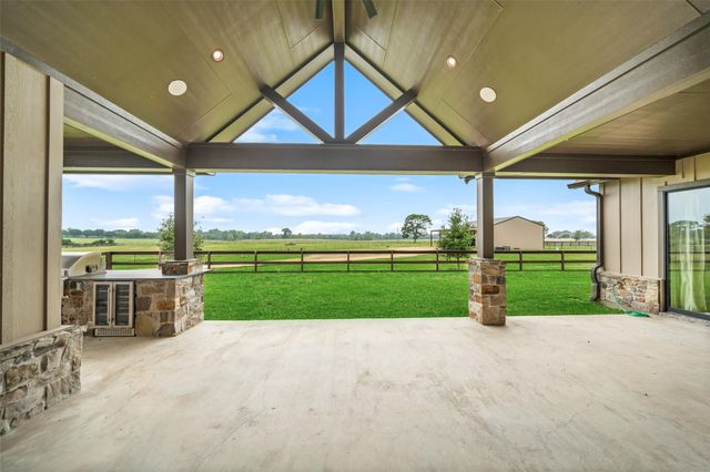 30163 High Spirit Ranch Road, Hempstead, TX 77445