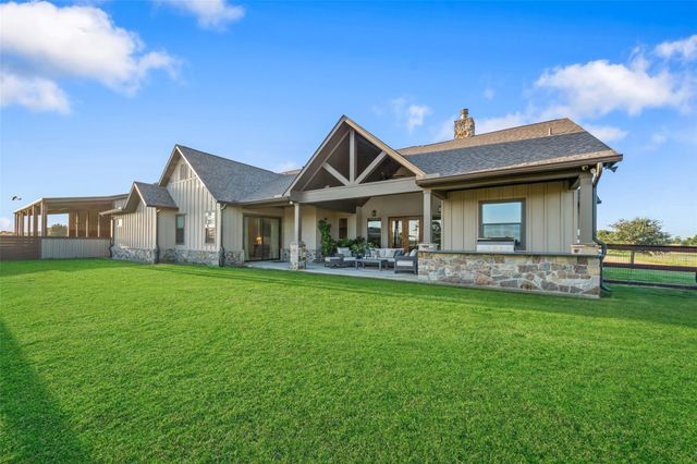 30163 High Spirit Ranch Road, Hempstead, TX 77445