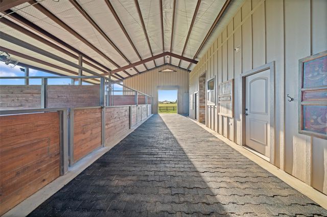 30163 High Spirit Ranch Road, Hempstead, TX 77445