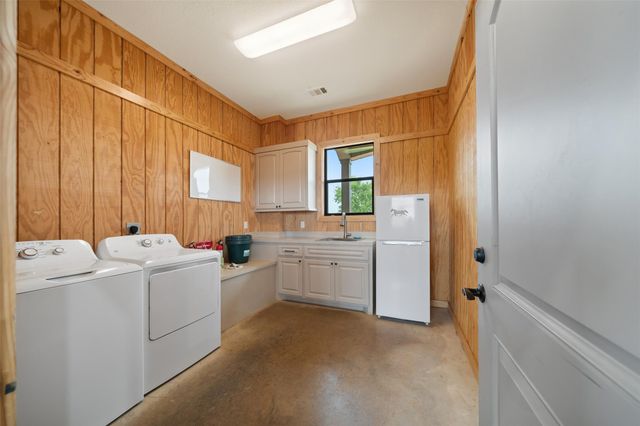 30163 High Spirit Ranch Road, Hempstead, TX 77445